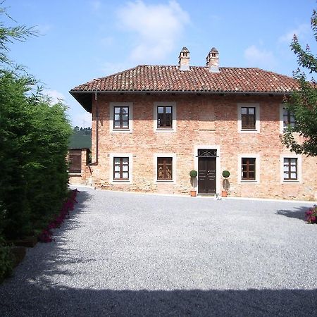 B&B Cascina Gaione Via Gallina,18B 12052 Neive Cn ภายนอก รูปภาพ
